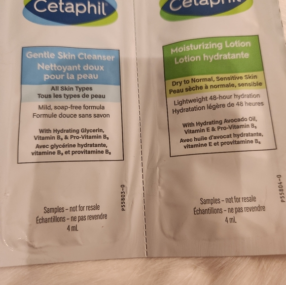 Free w purchase skincare - Picture 5 of 5